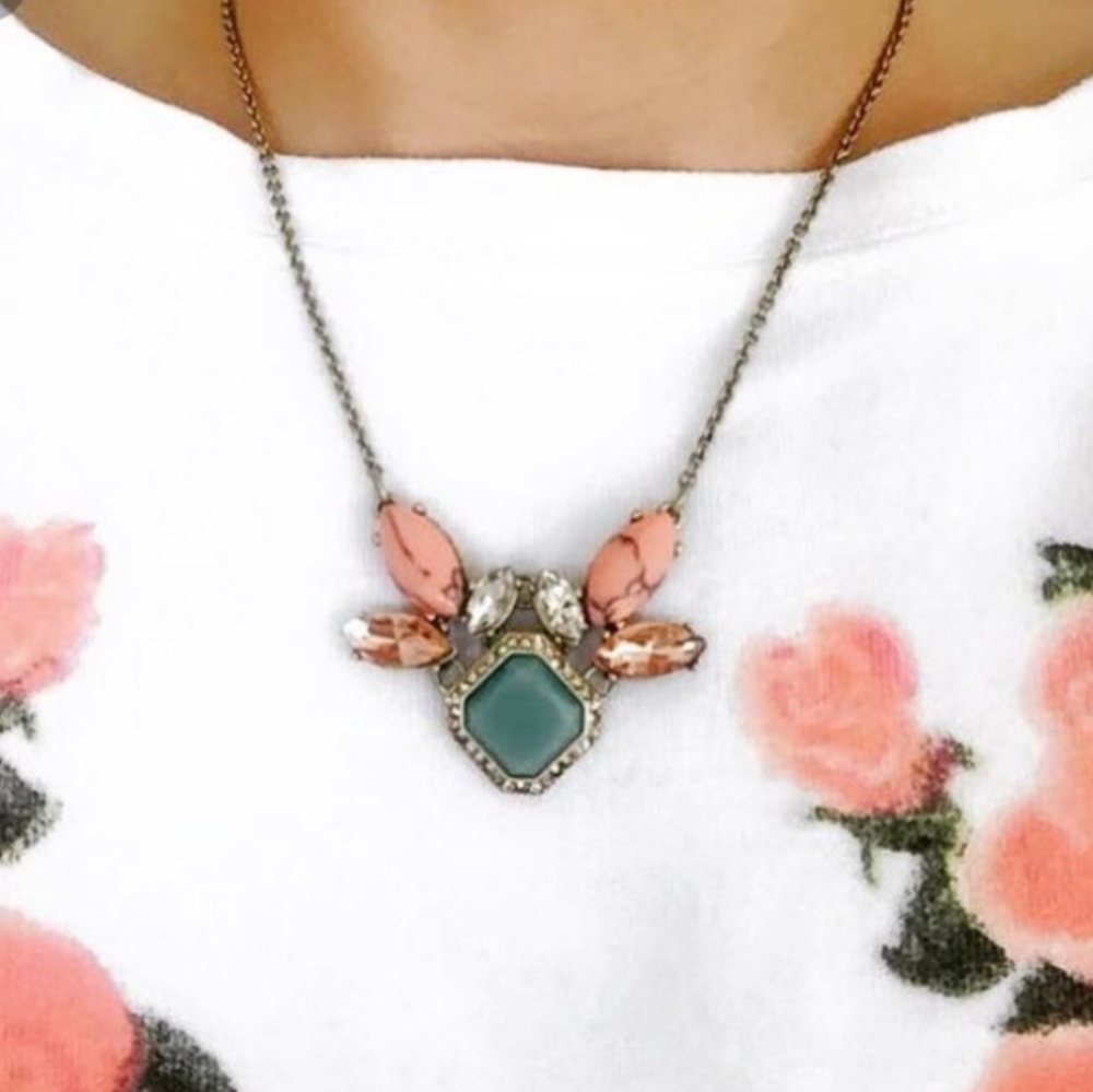 Chloe + Isabel Sedona East West Necklace